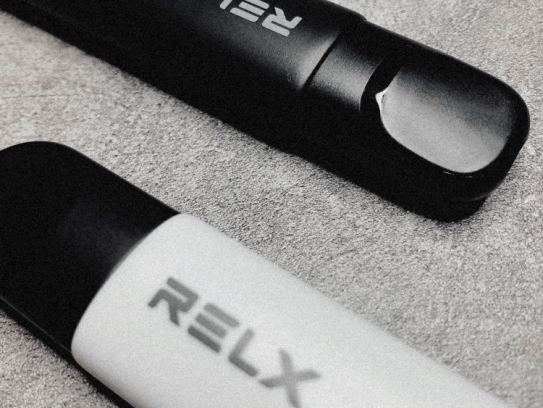 悦刻一代二代三代四代五代那个最好用？